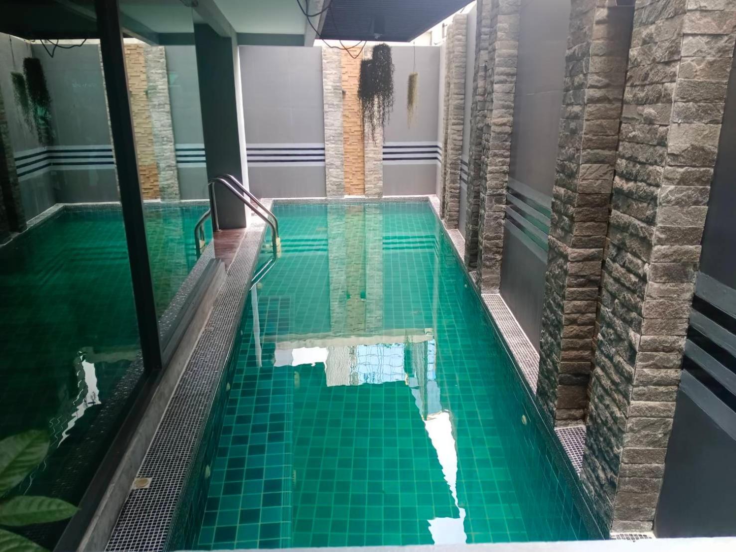 J Residence Thonglor 8 Бангкок Экстерьер фото